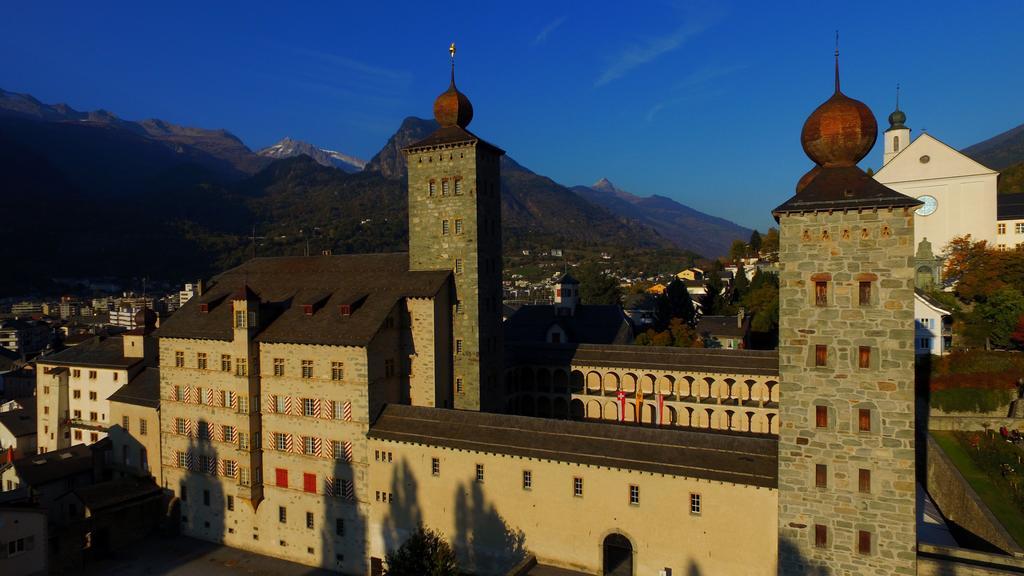 Schlosshotel - Self Check-In Hotel Brig Exteriér fotografie