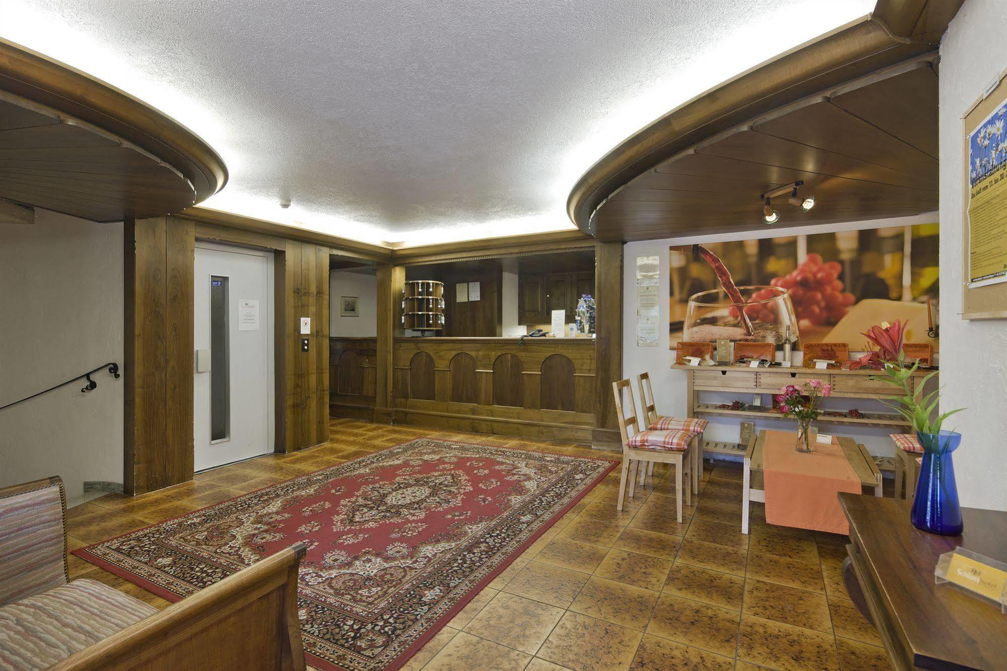 Schlosshotel - Self Check-In Hotel Brig Exteriér fotografie